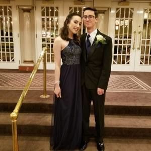 Meet your Posher, Luis